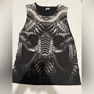 Divided by H&M men’s size L Sleeveless shirt